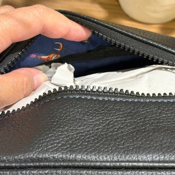 Robert Graham NWT Black Remy V Leather Toiletry Dopp Kit Travel Grooming Bag - Picture 6 of 6